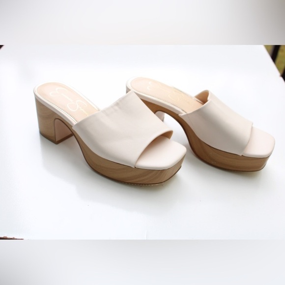 NWOT Jessica Simpson mules - Picture 5 of 9
